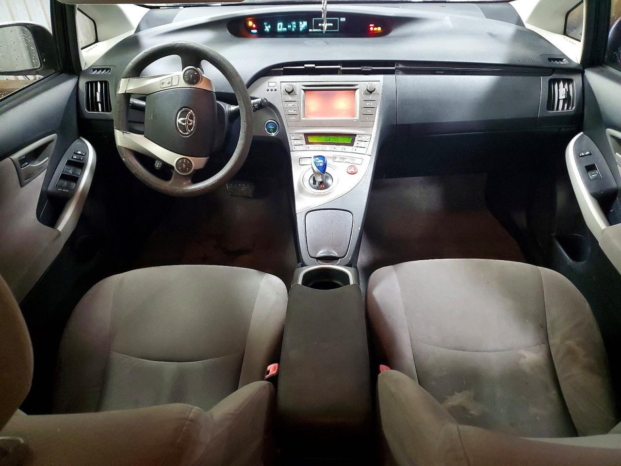 2013 TOYOTA PRIUS