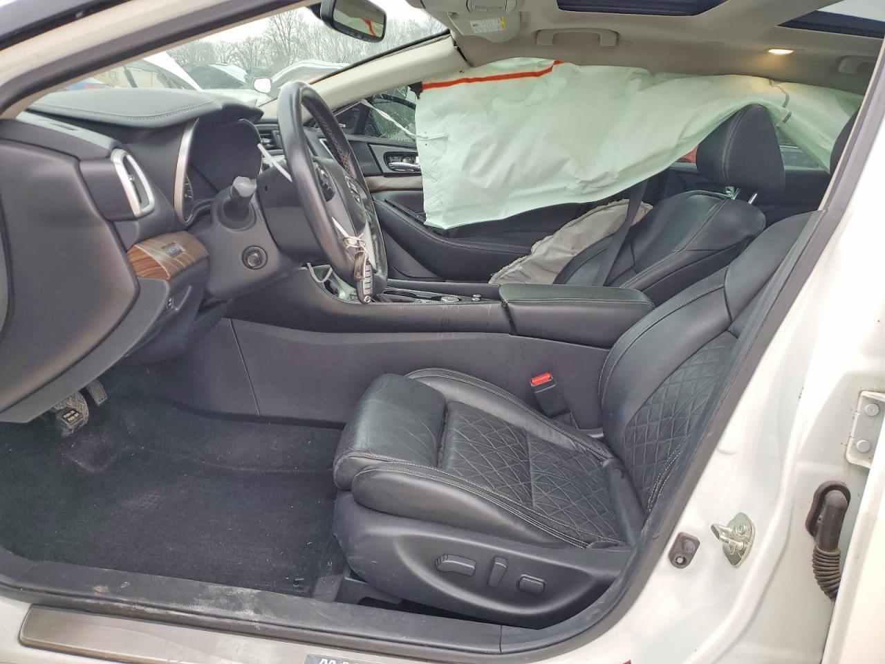 2017 NISSAN Maxima