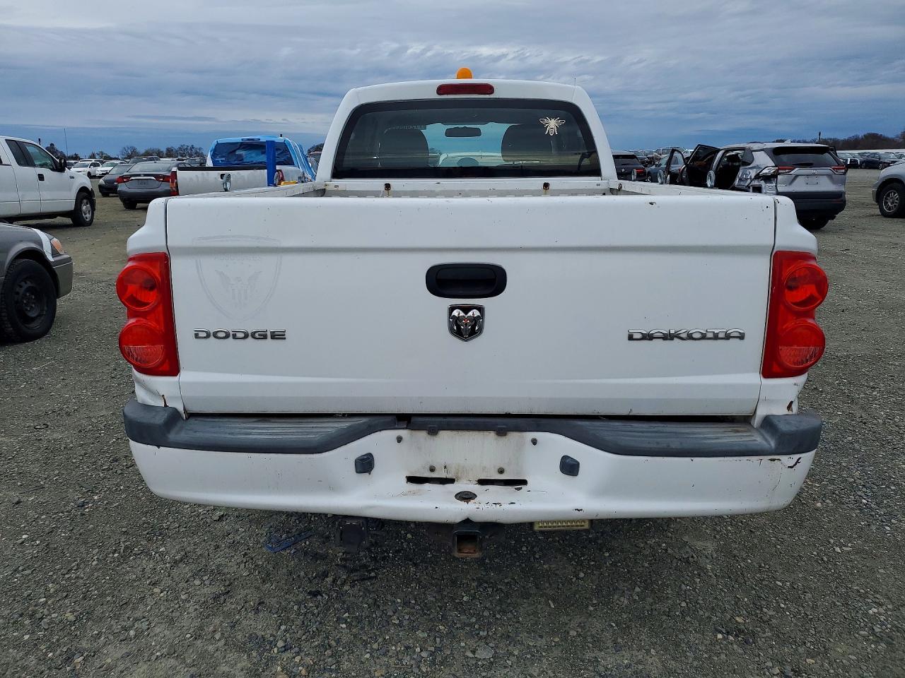 2011 DODGE Dakota