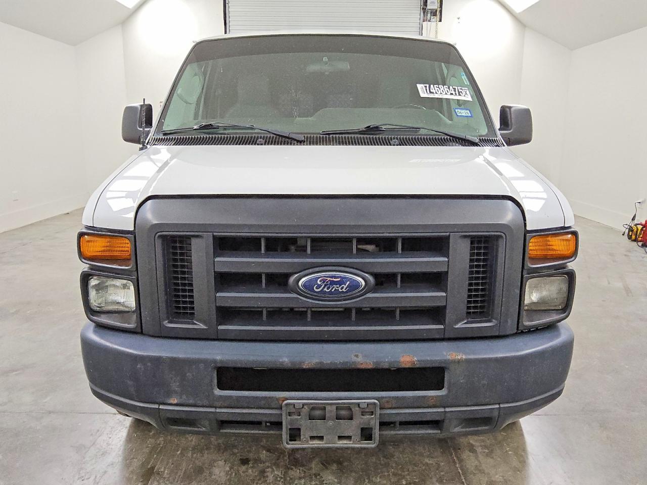 2013 FORD ECONOLINE