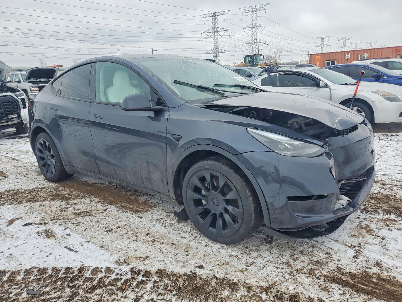 2024 TESLA MODEL Y