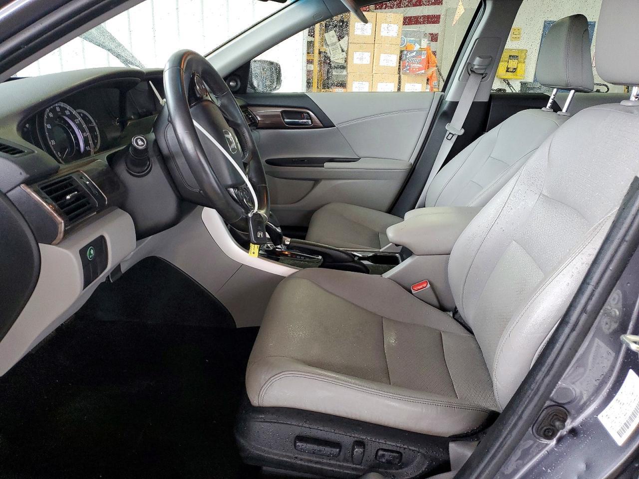 2017 HONDA ACCORD