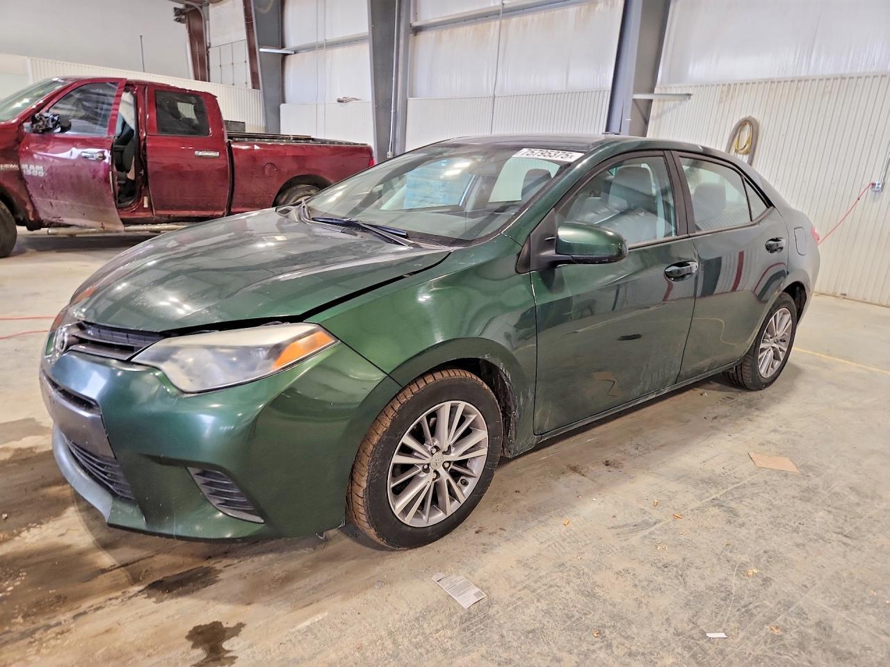 2015 TOYOTA COROLLA