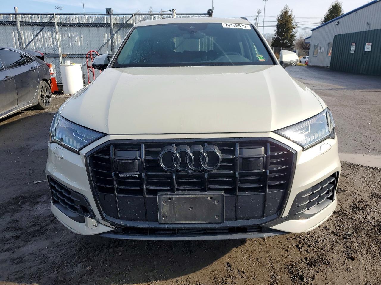 2022 AUDI Q7