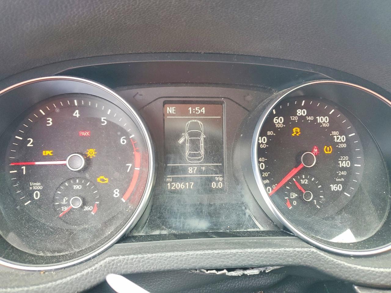 2018 VOLKSWAGEN Passat