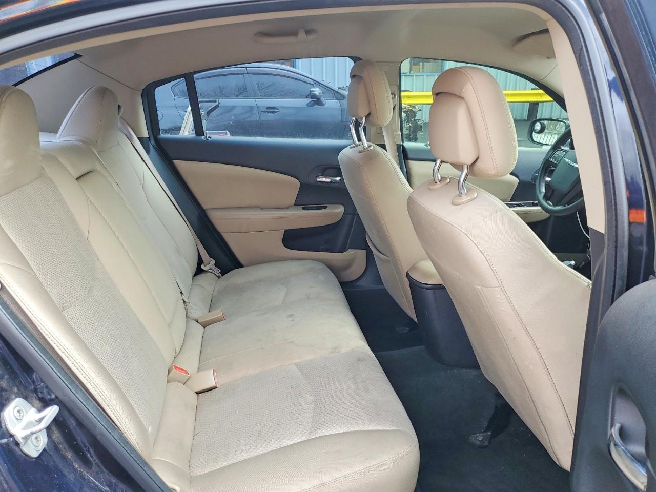 2012 CHRYSLER 200