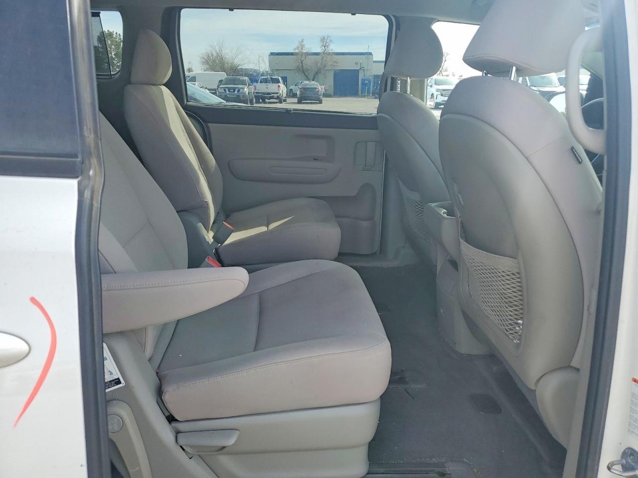 2016 KIA SEDONA