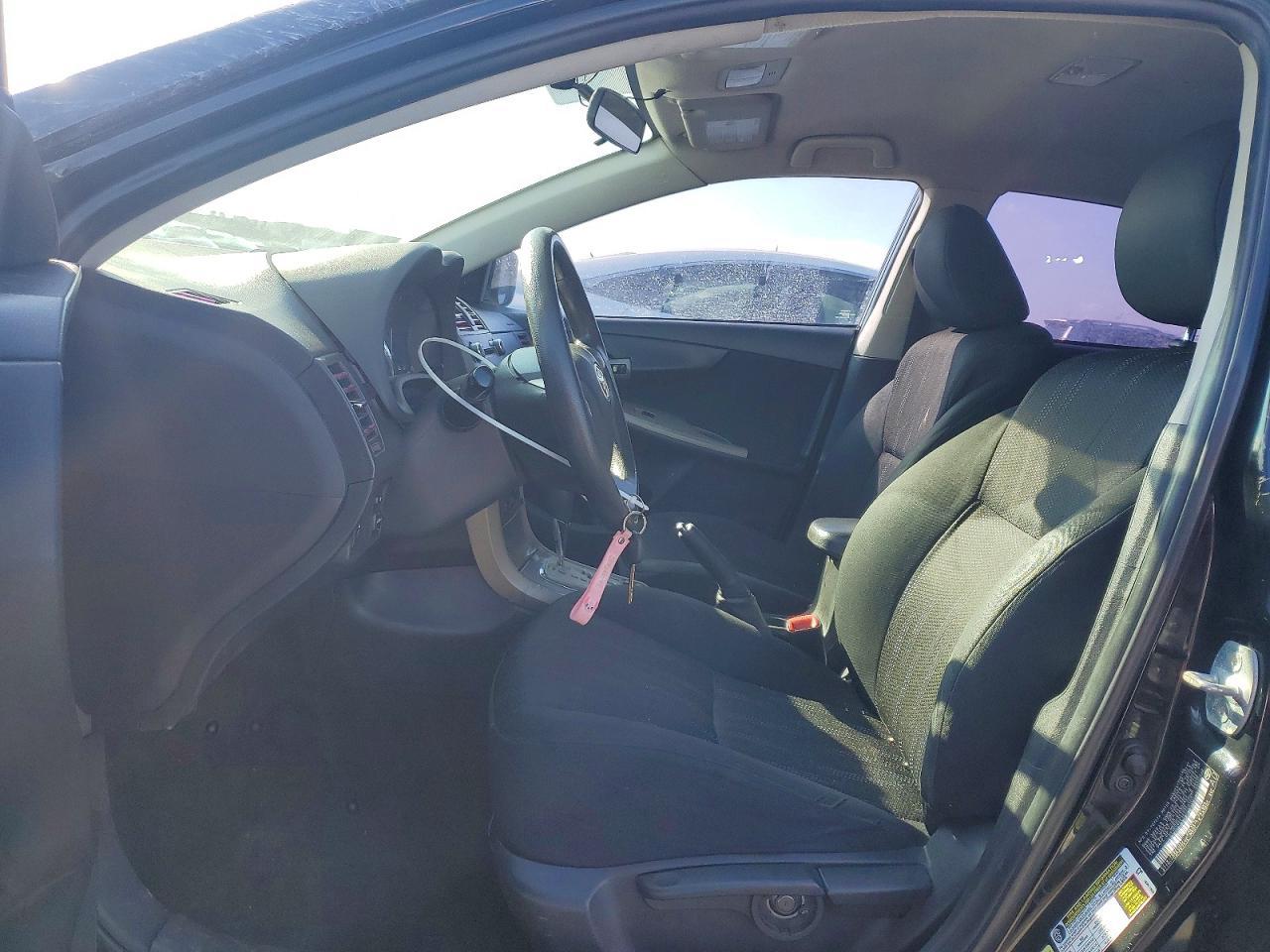 2011 TOYOTA COROLLA