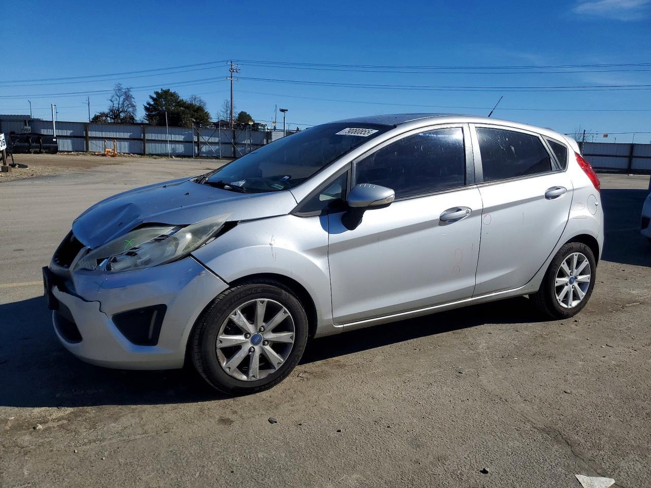 2013 FORD Fiesta