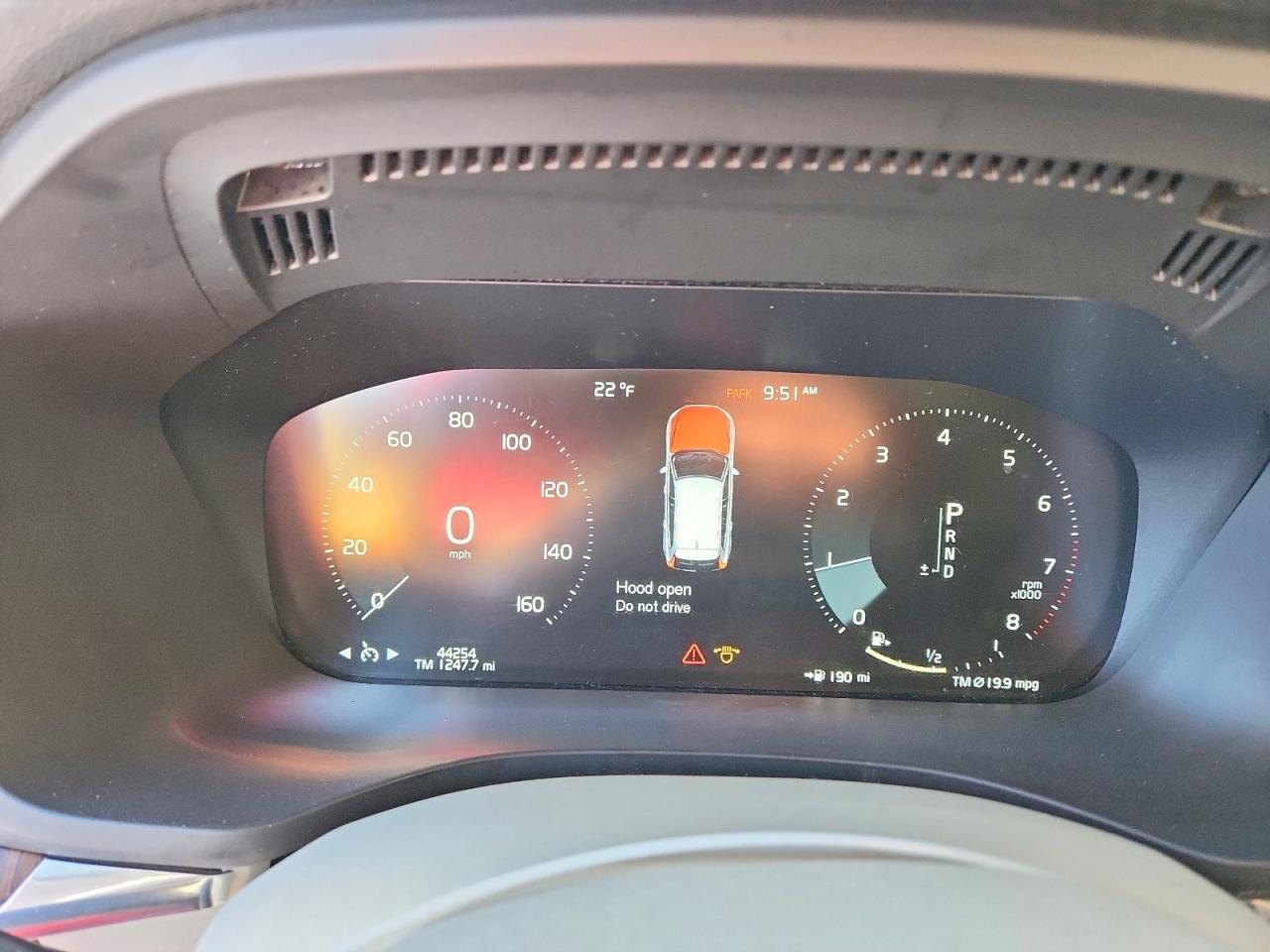 2021 VOLVO XC60