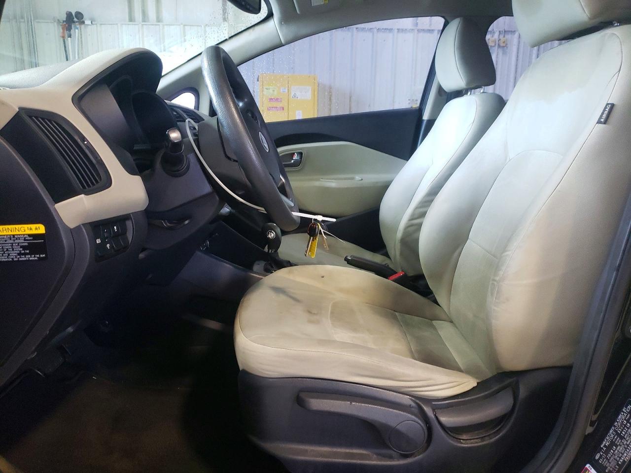 2013 KIA RIO