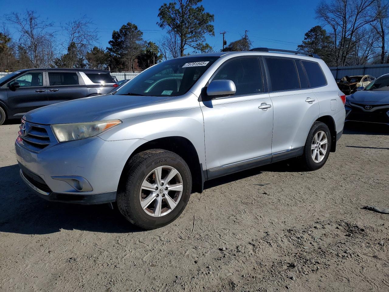 2013 TOYOTA HIGHLANDER