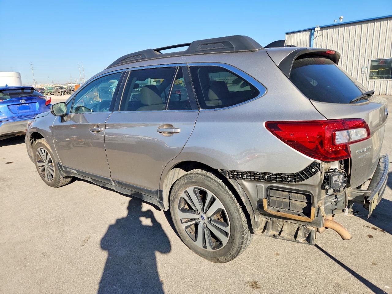 2019 SUBARU Outback