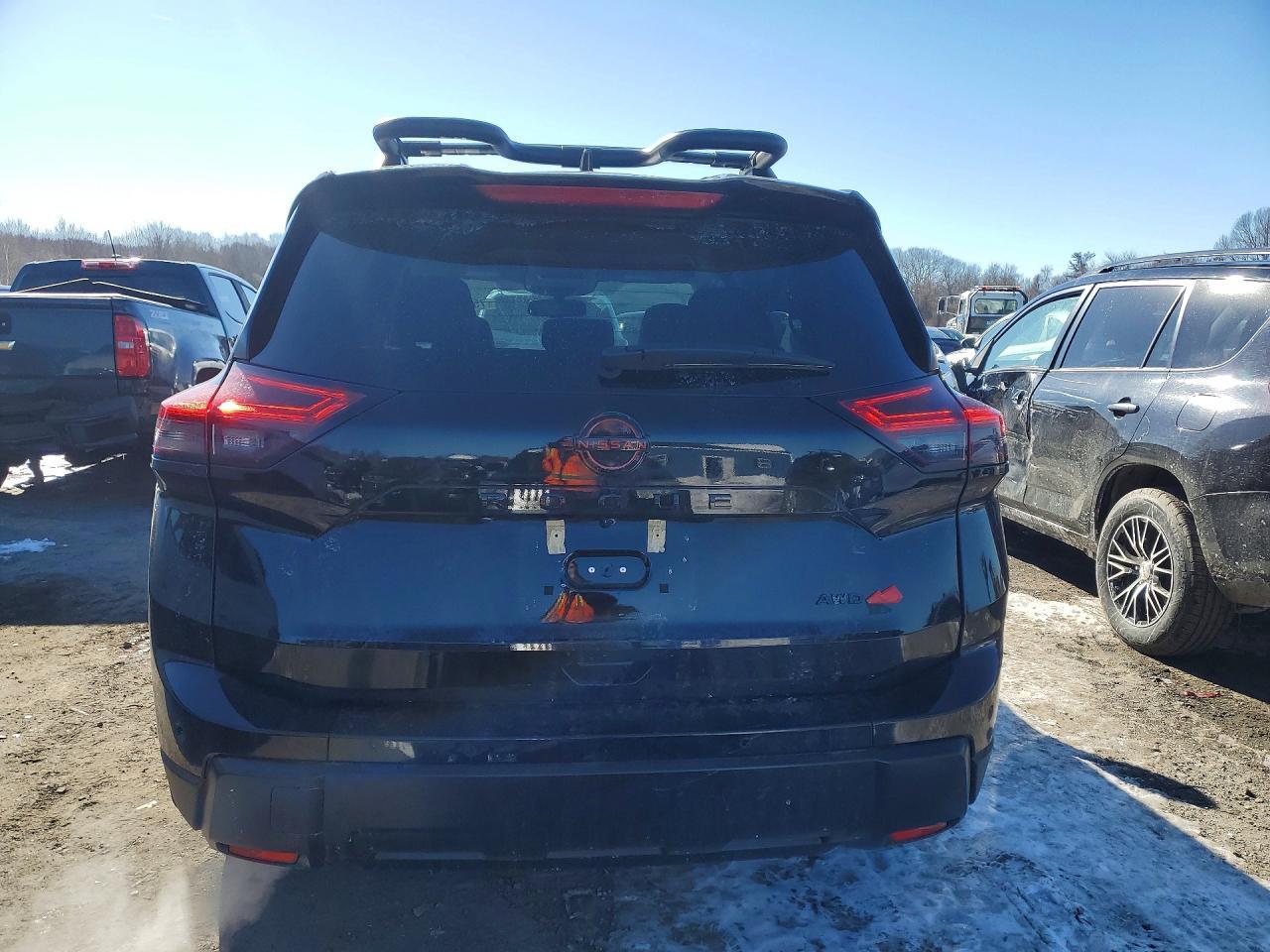 2025 NISSAN ROGUE
