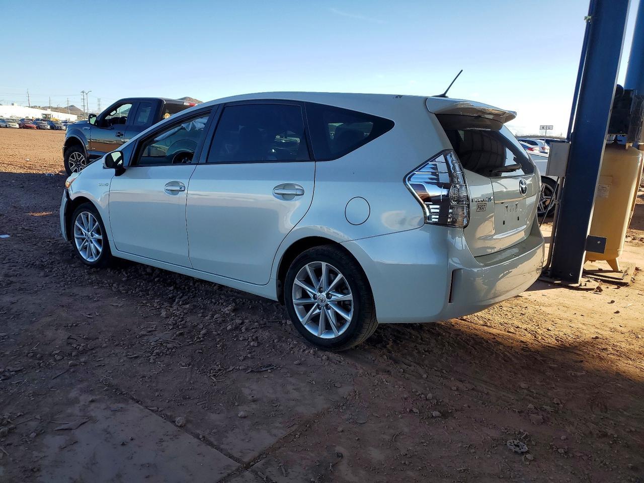 2014 TOYOTA PRIUS V