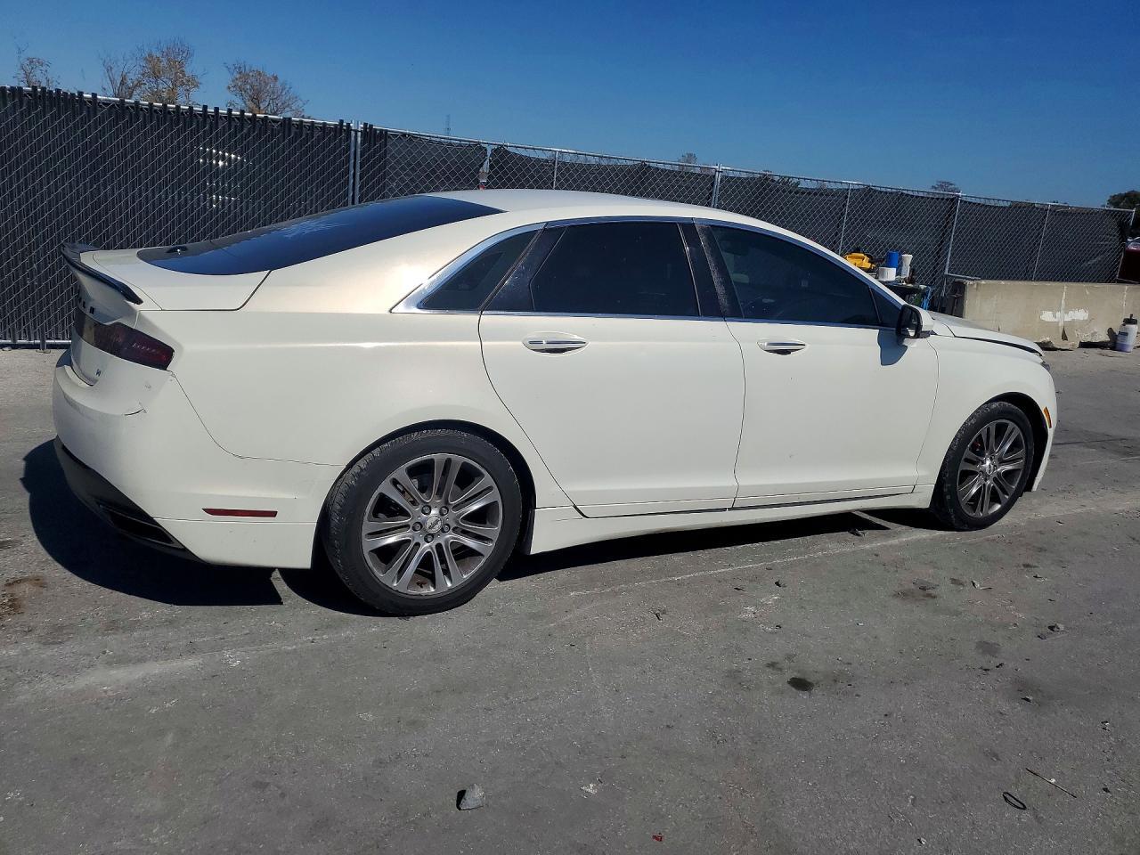 2013 LINCOLN MKZ