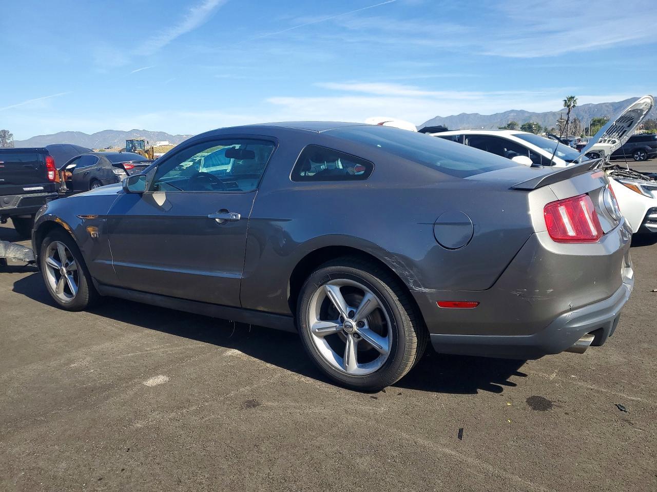 2010 FORD MUSTANG