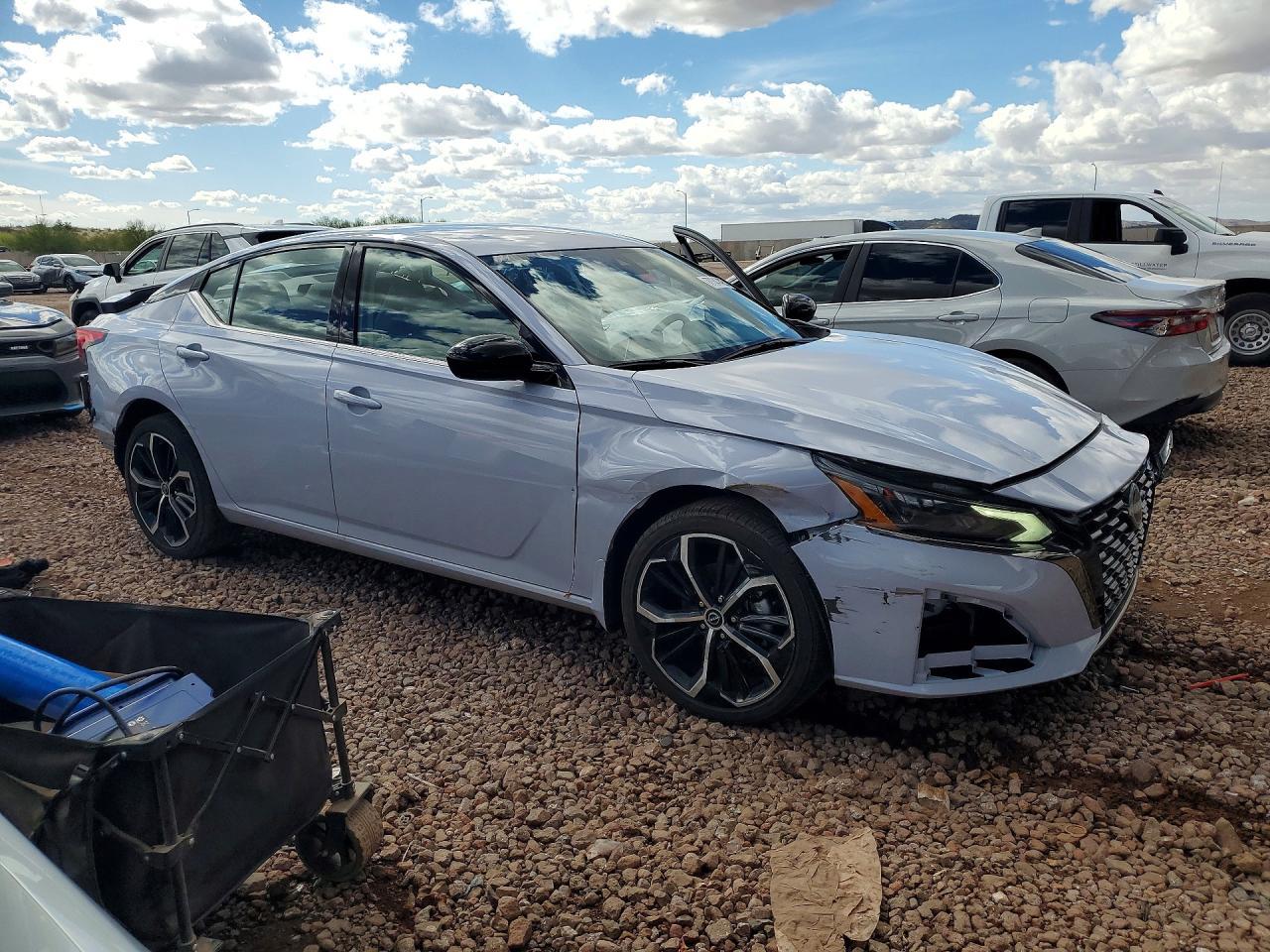2025 NISSAN ALTIMA