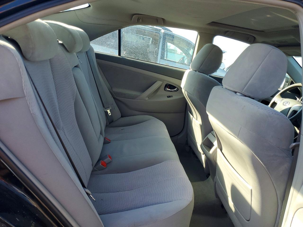 2011 TOYOTA CAMRY