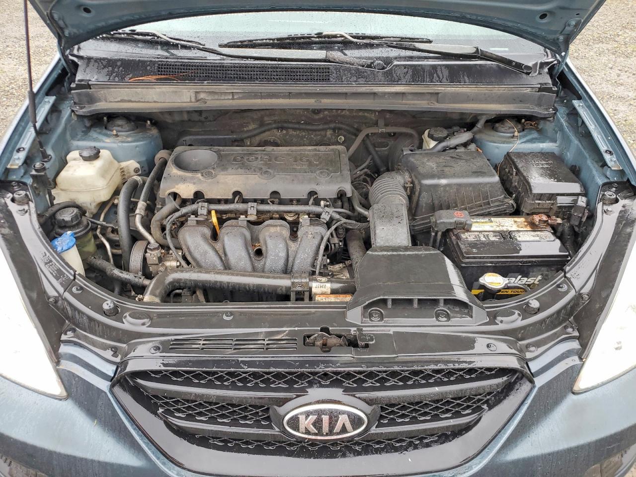 2009 KIA RONDO