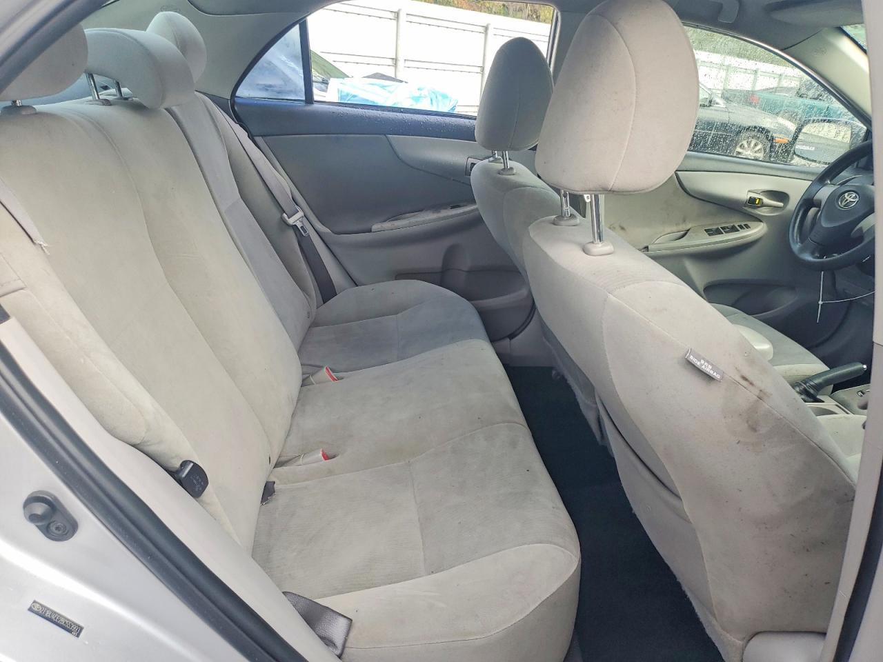 2011 TOYOTA COROLLA