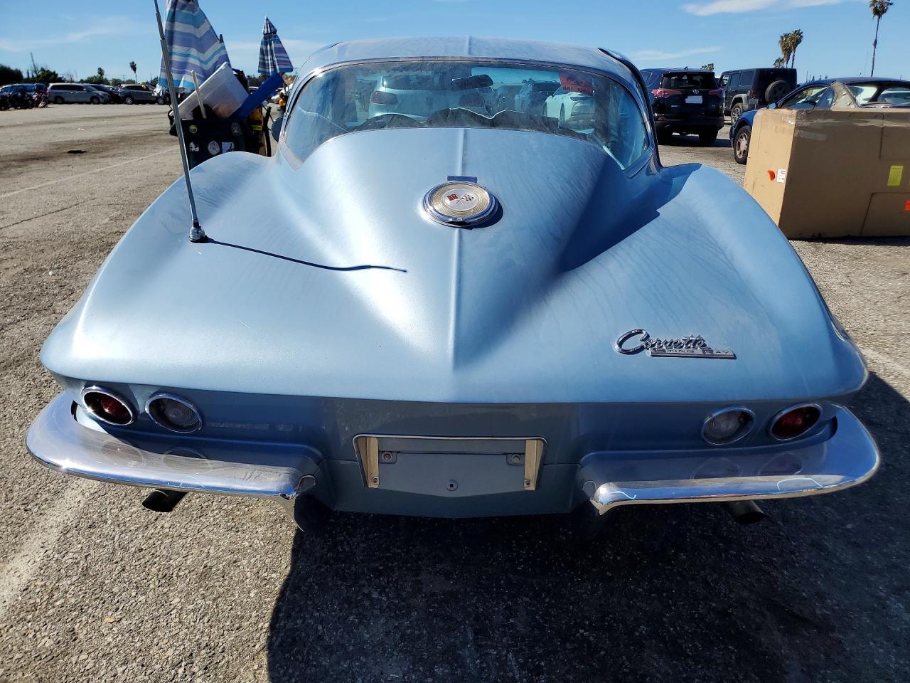 1964 CHEVROLET CORVETTE