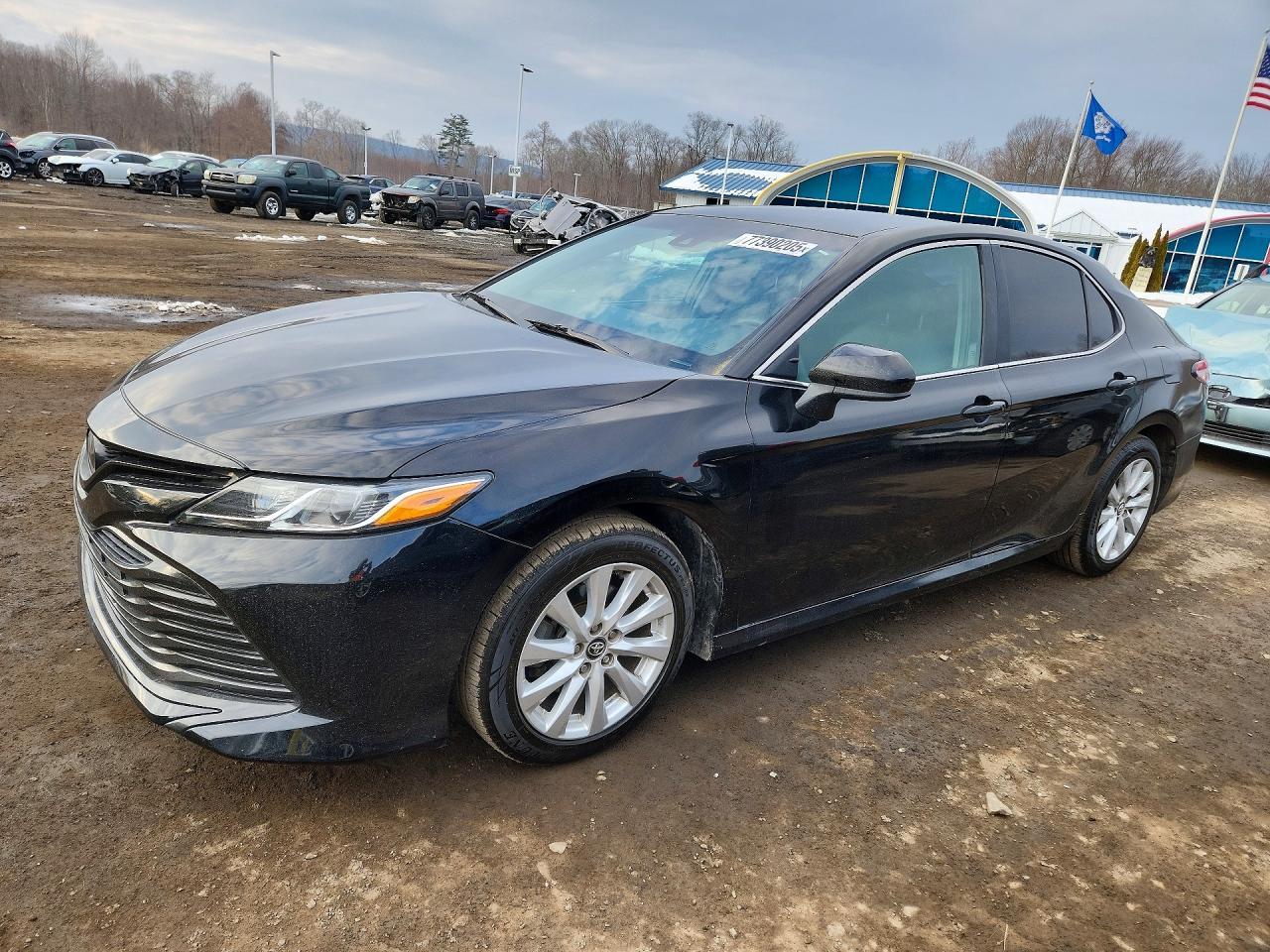 2018 TOYOTA CAMRY
