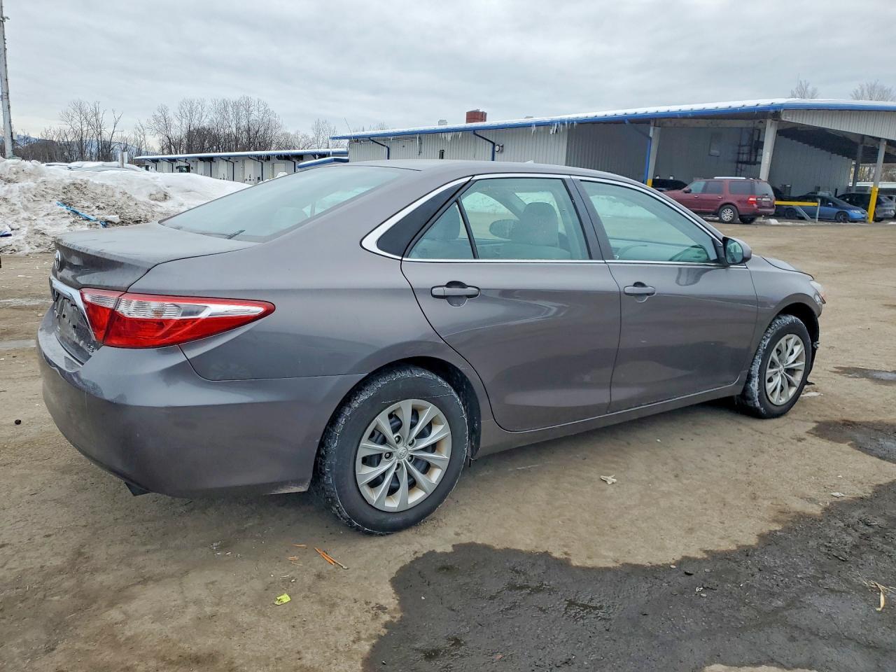 2017 TOYOTA CAMRY
