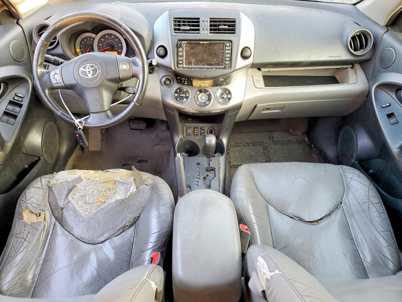 2011 TOYOTA RAV4