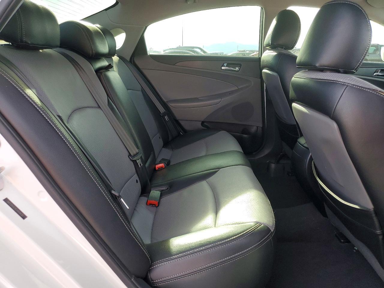 2014 HYUNDAI SONATA