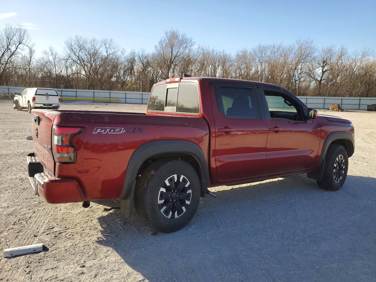 2022 NISSAN Frontier