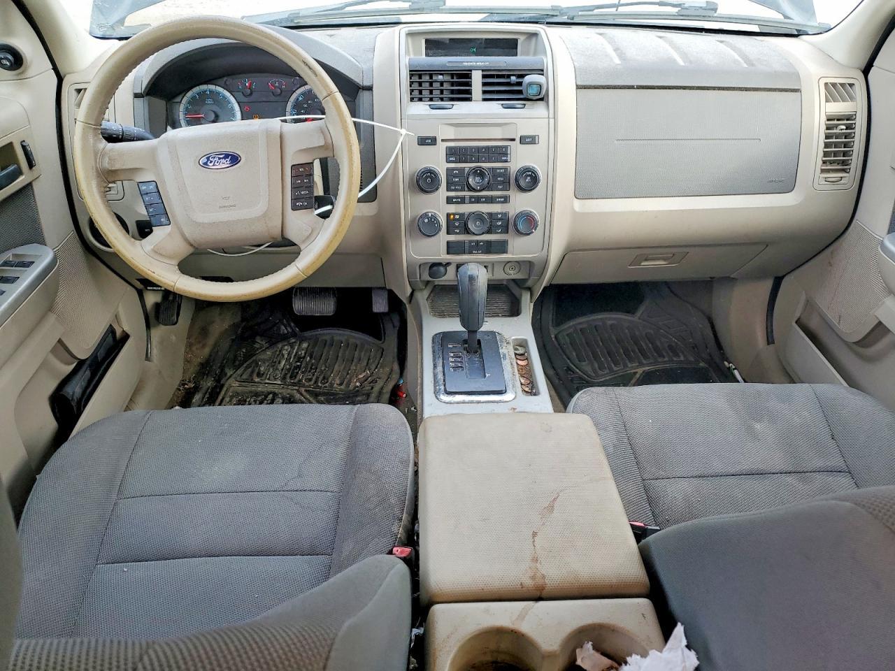 2010 FORD ESCAPE