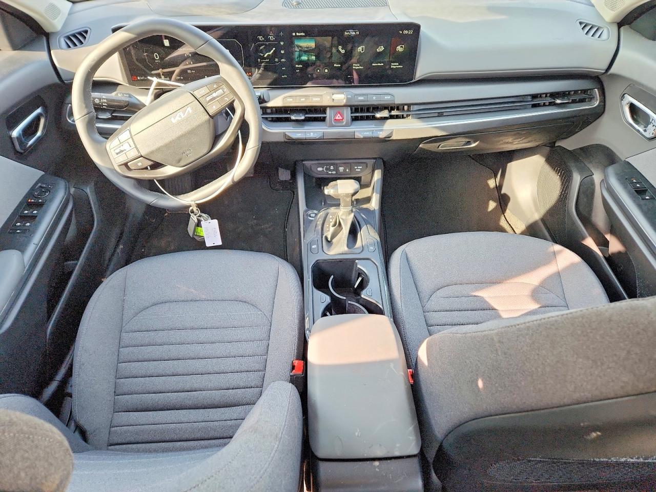 2025 KIA K4