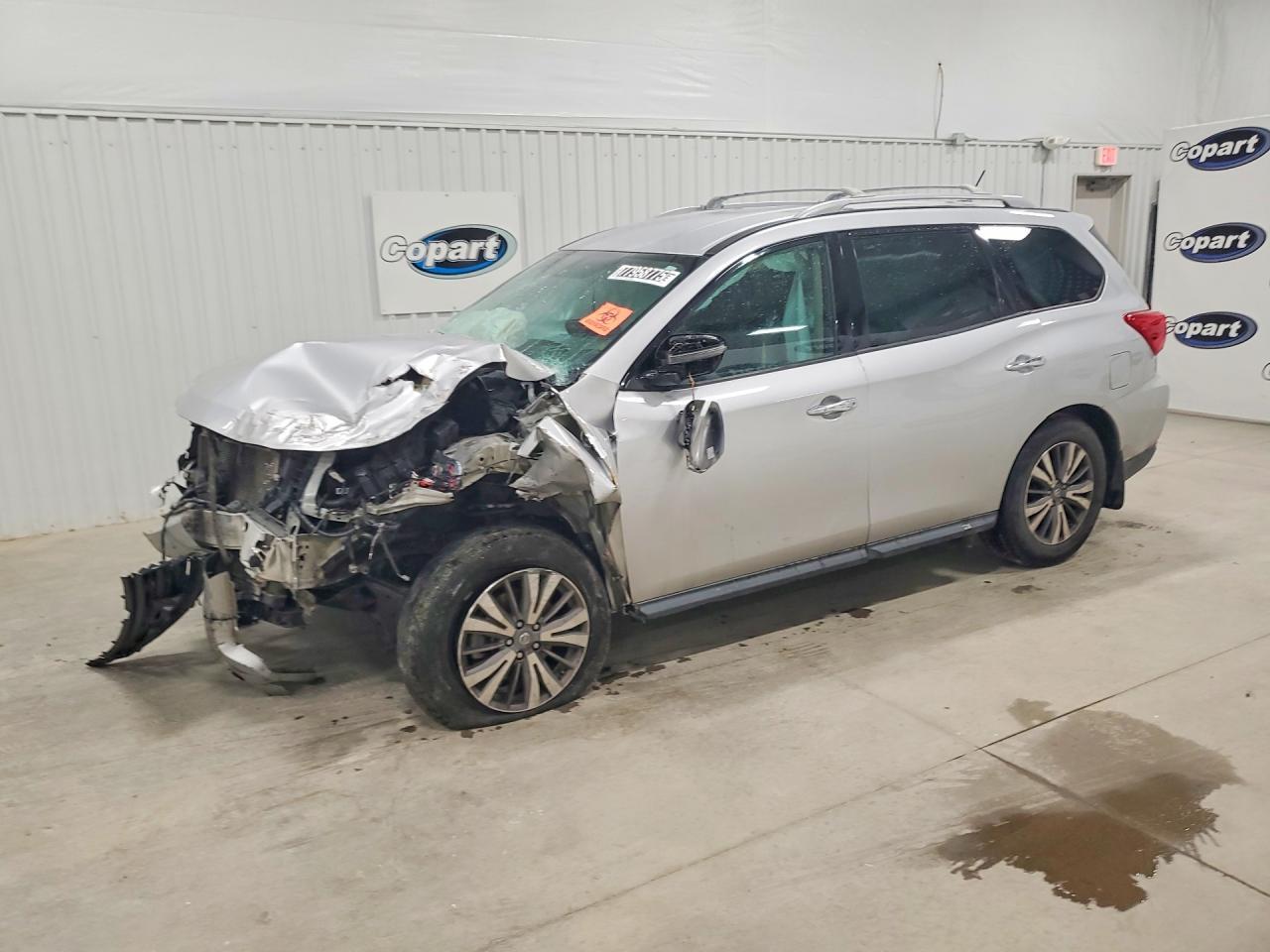 2017 NISSAN PATHFINDER