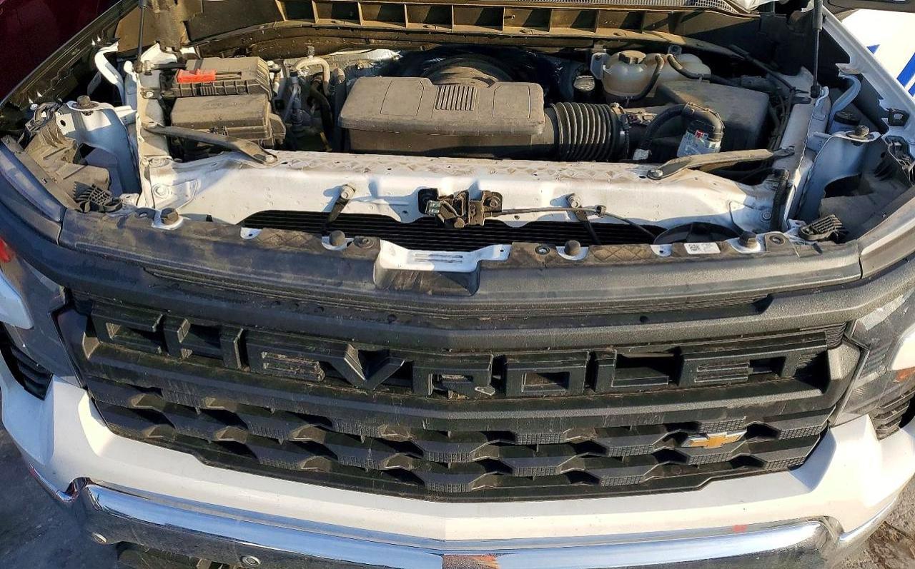 2024 CHEVROLET Silverado