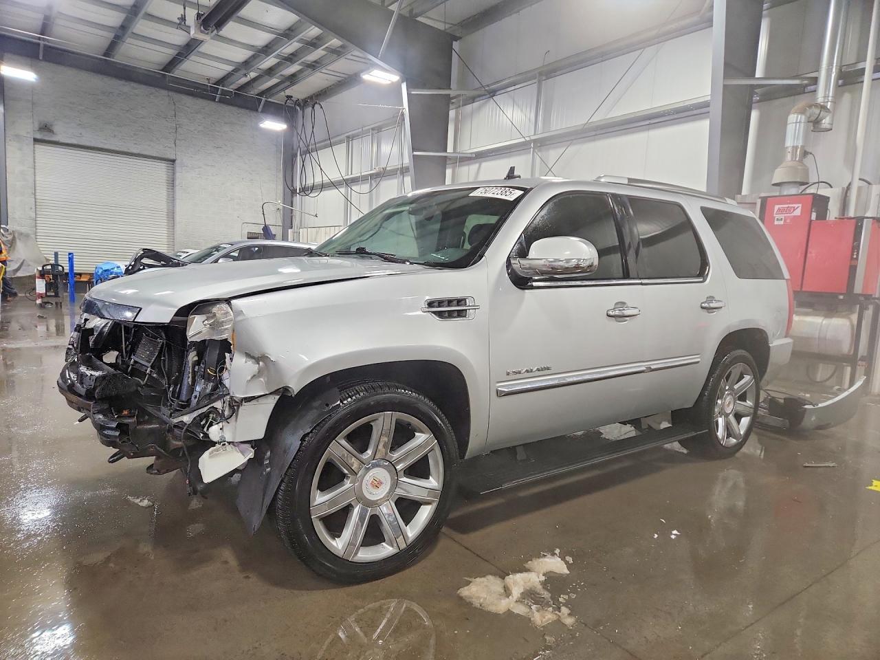 2013 CADILLAC ESCALADE