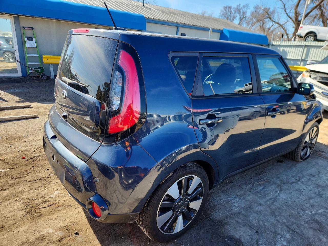 2016 KIA SOUL