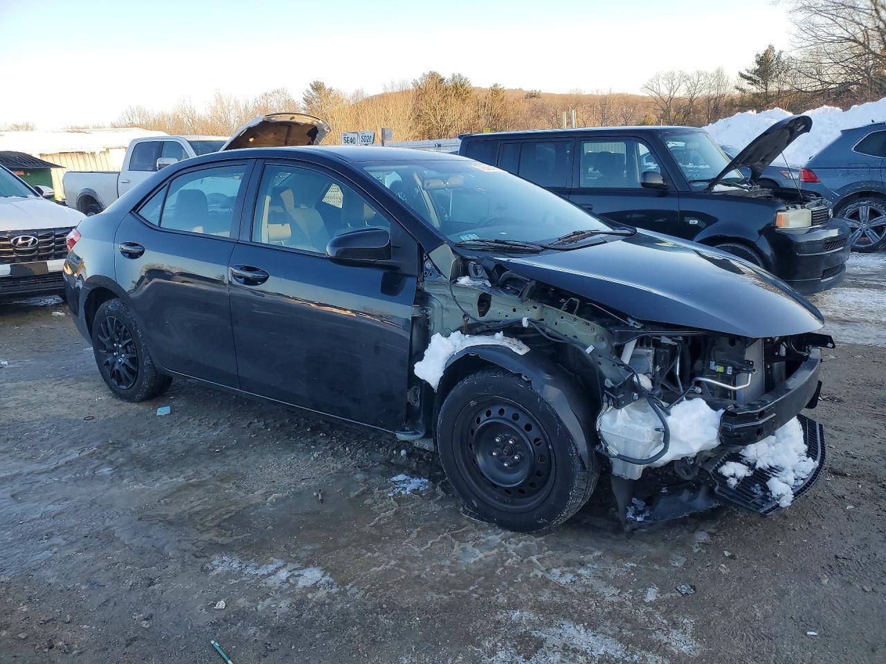 2015 TOYOTA COROLLA
