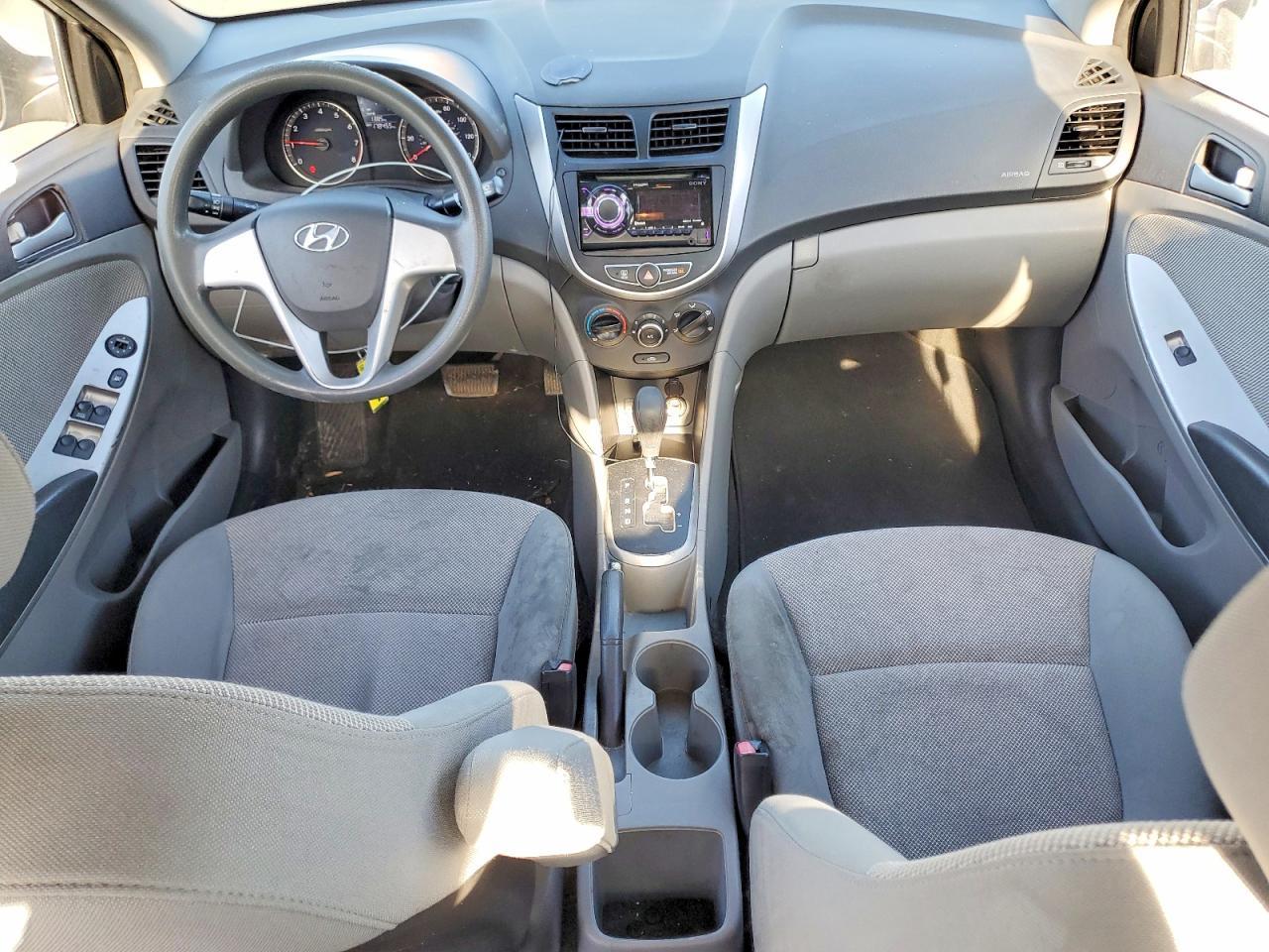 2012 HYUNDAI ACCENT