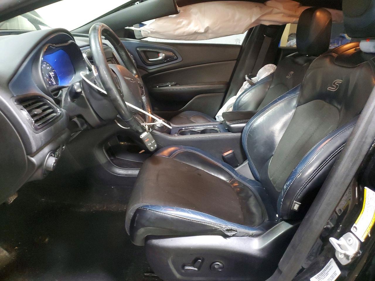 2015 CHRYSLER 200