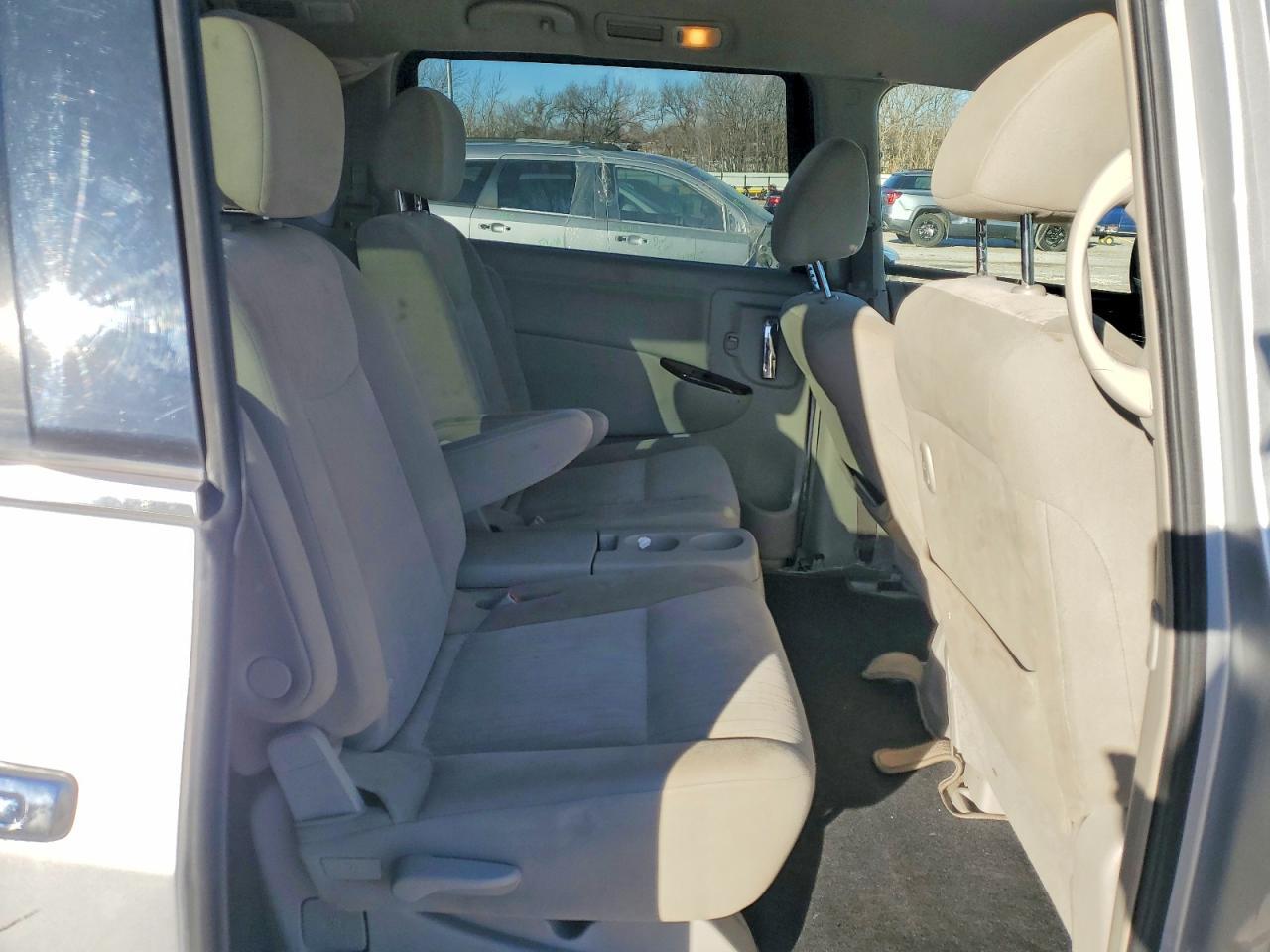 2011 NISSAN Quest