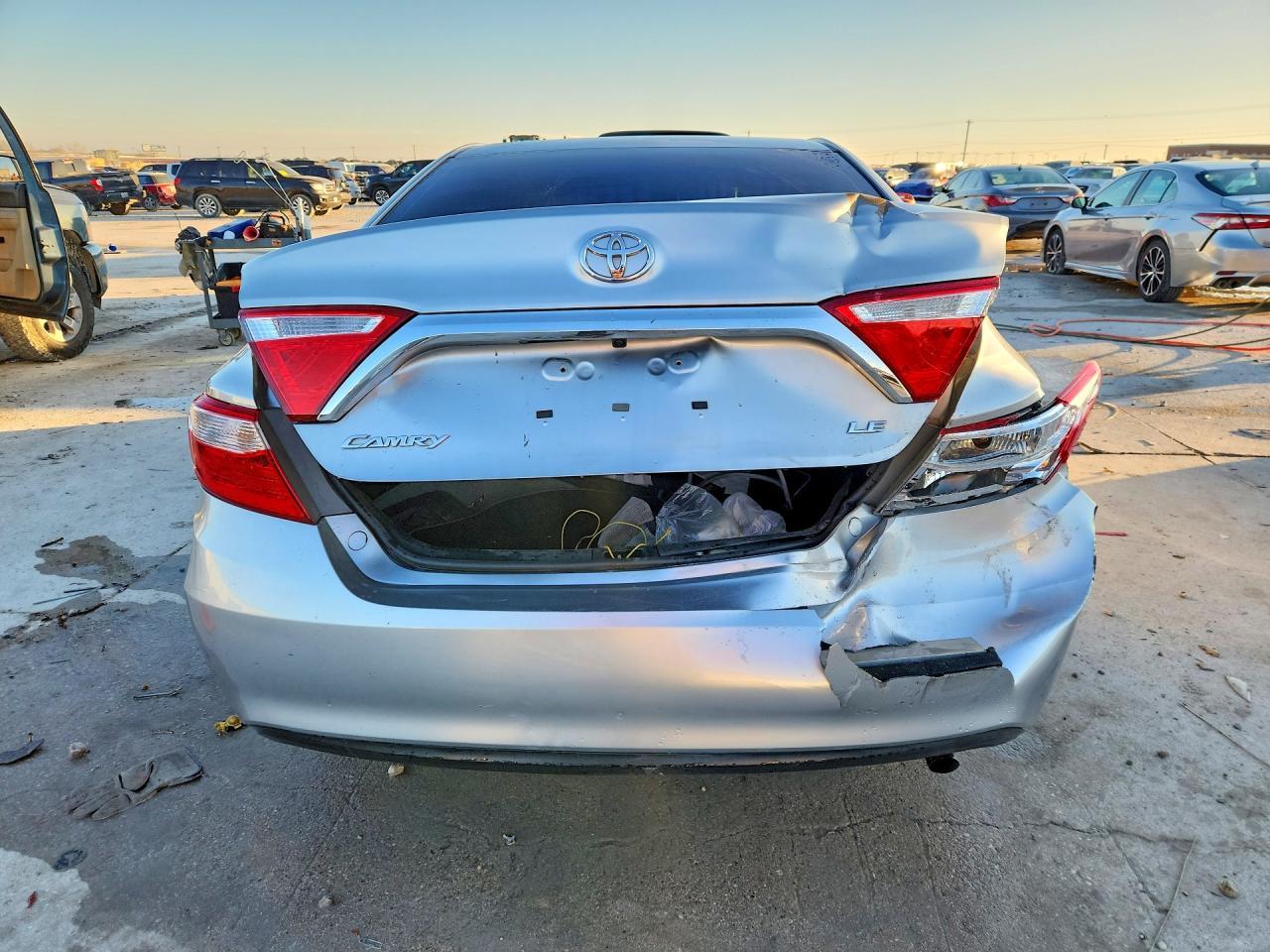 2015 TOYOTA CAMRY