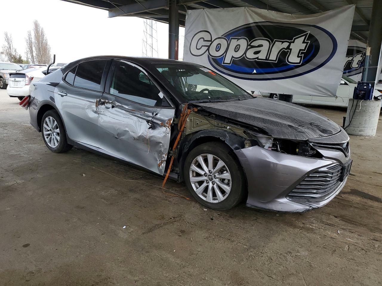 2019 TOYOTA CAMRY