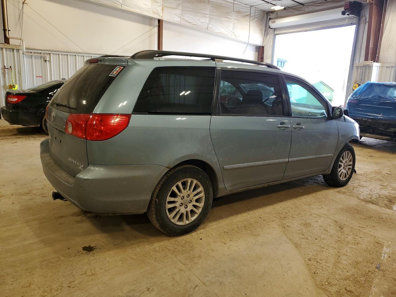 2007 TOYOTA SIENNA