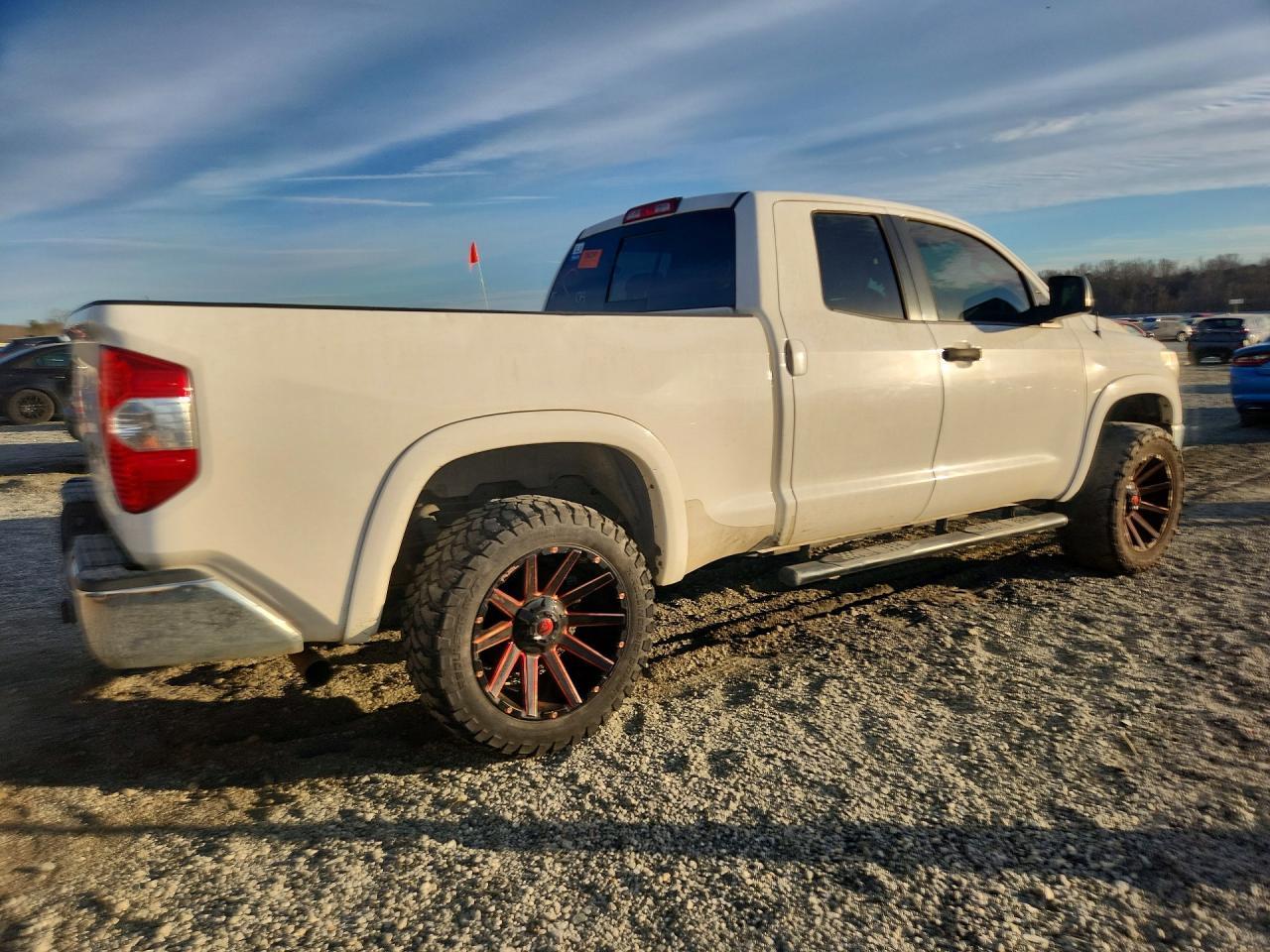 2017 TOYOTA TUNDRA