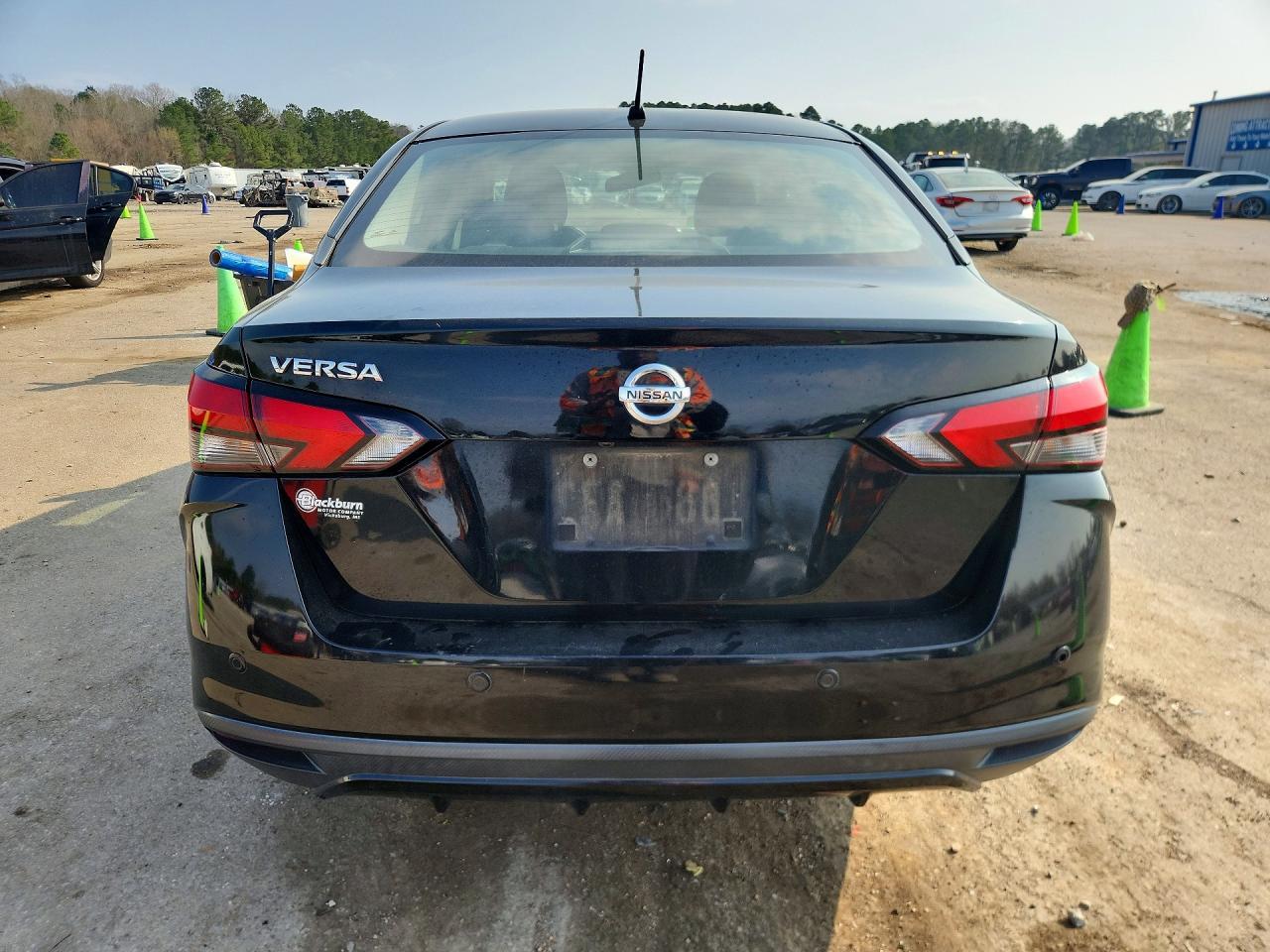 2020 NISSAN VERSA