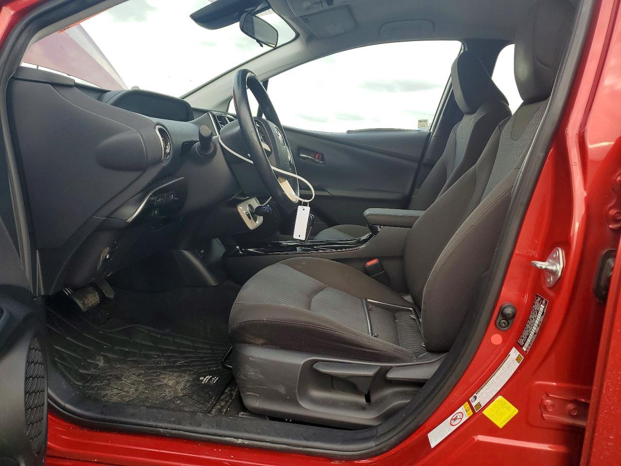 2017 TOYOTA Prius Prime
