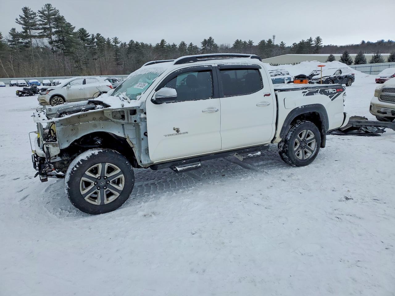 2017 TOYOTA TACOMA