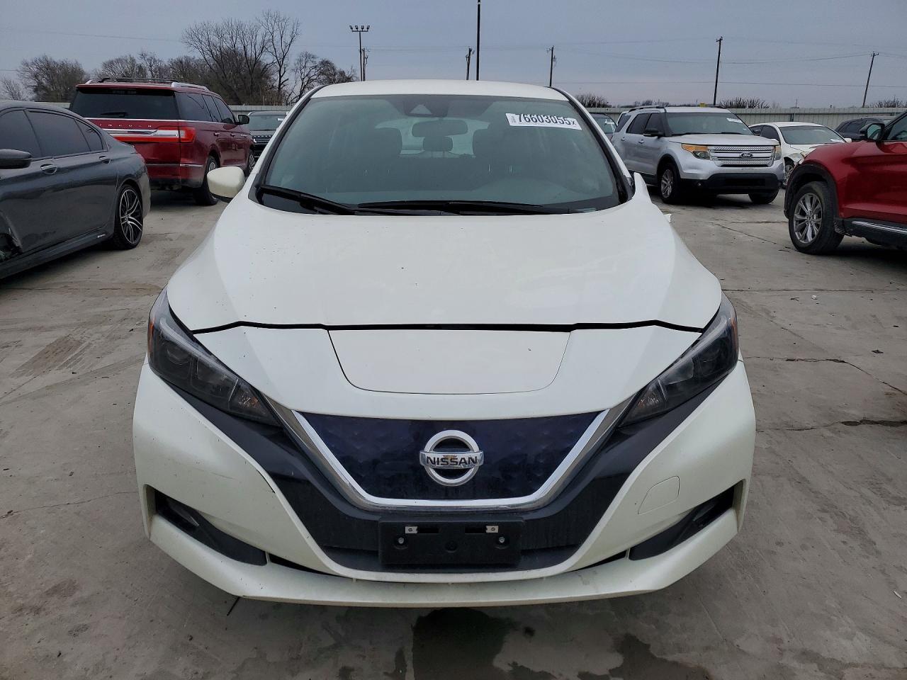 2022 NISSAN LEAF