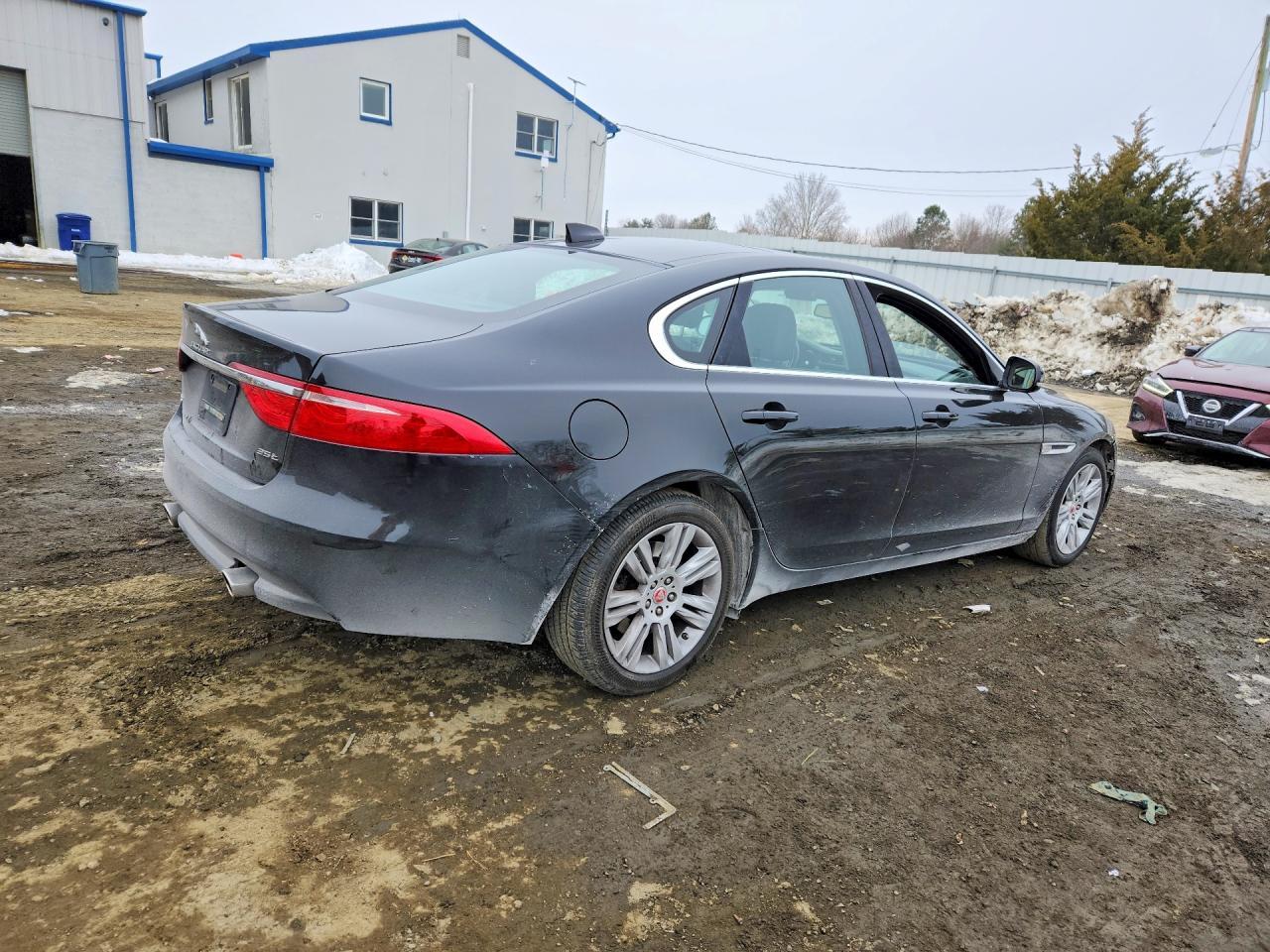 2017 JAGUAR XF